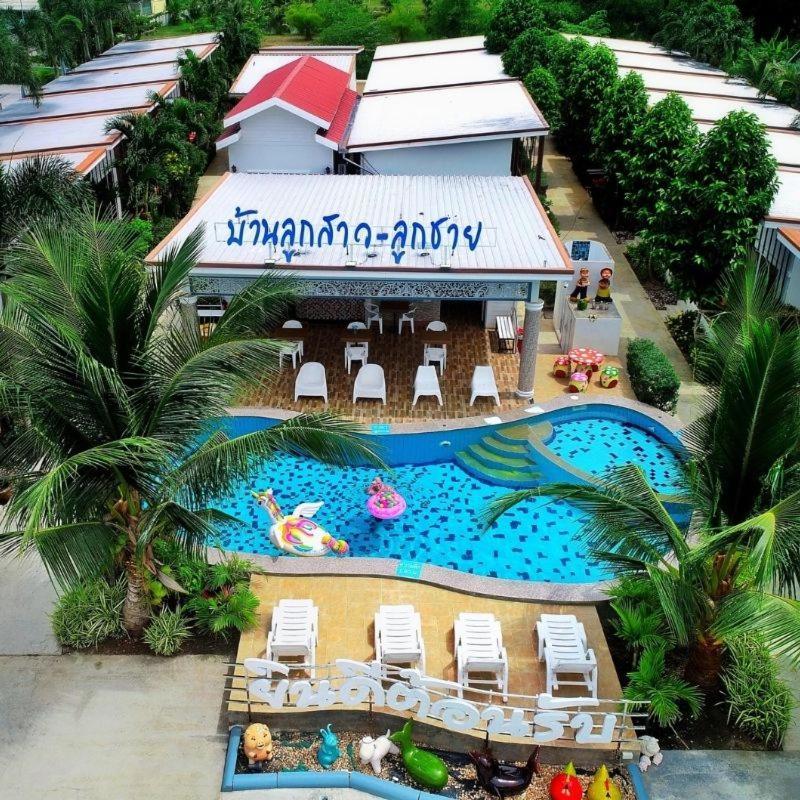 Baanloksouylokchay Hotel Hua Hin Bagian luar foto