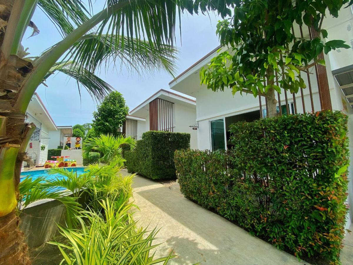 Baanloksouylokchay Hotel Hua Hin Bagian luar foto