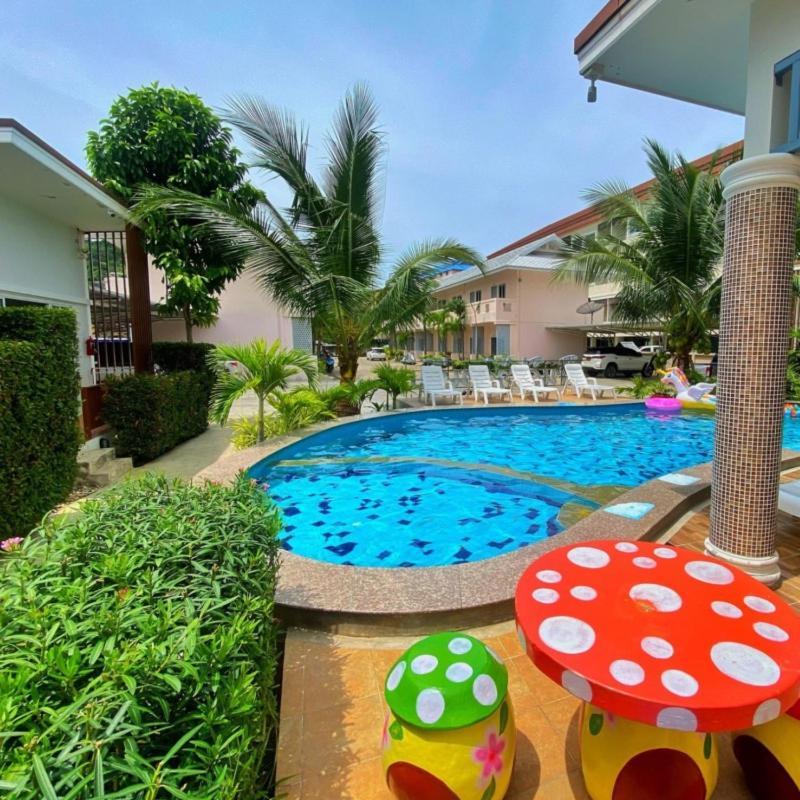 Baanloksouylokchay Hotel Hua Hin Bagian luar foto