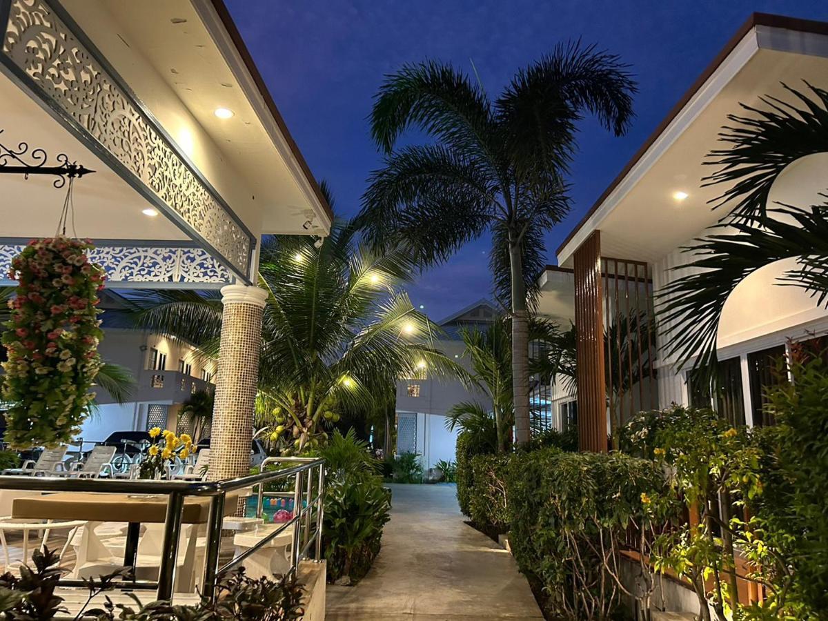 Baanloksouylokchay Hotel Hua Hin Bagian luar foto