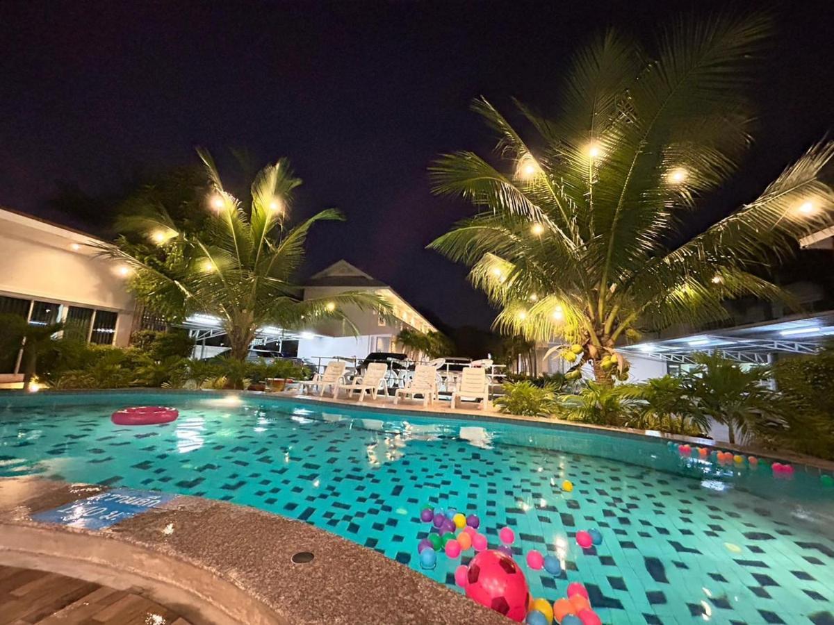 Baanloksouylokchay Hotel Hua Hin Bagian luar foto